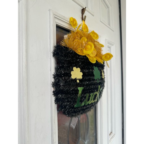 3D Saint Patricks Day Hanging Pot of Gold Wall Wreath Welcome Door Hanger - Picture 4 of 5
